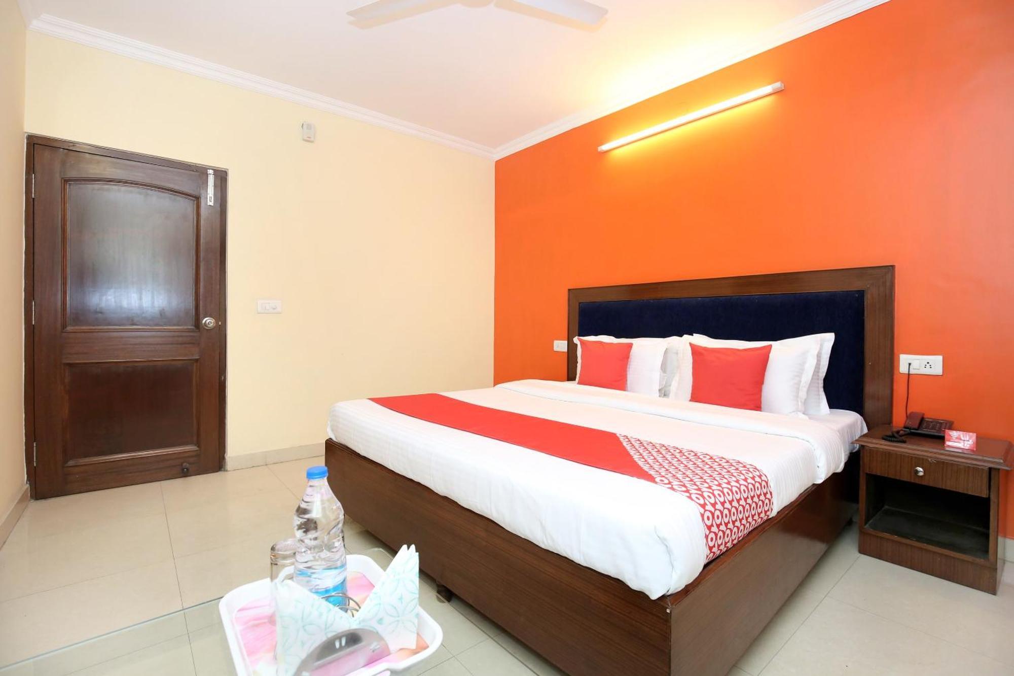 Oyo Hotel Ranvir Prime Jalandhar Exterior photo
