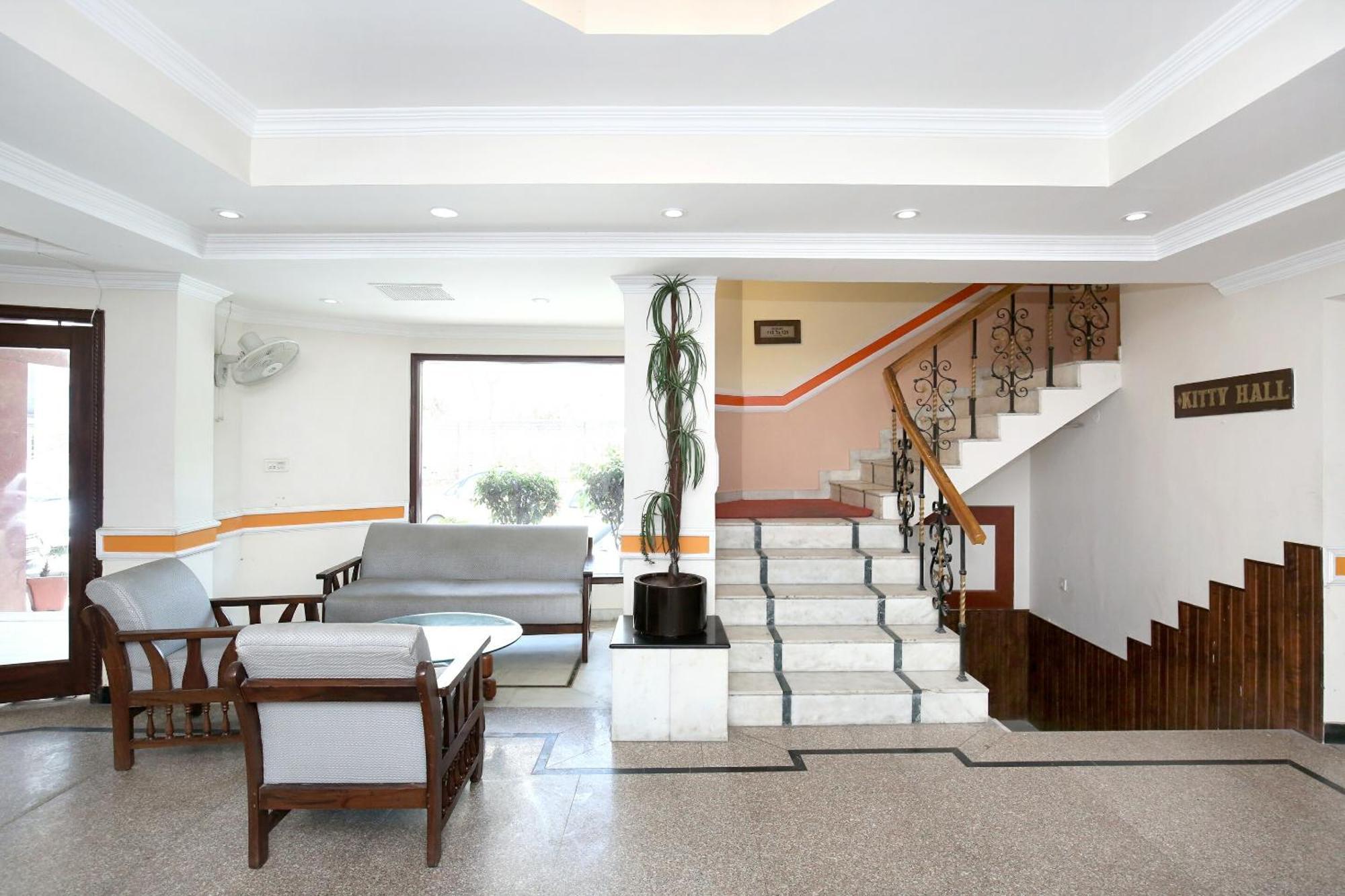 Oyo Hotel Ranvir Prime Jalandhar Exterior photo