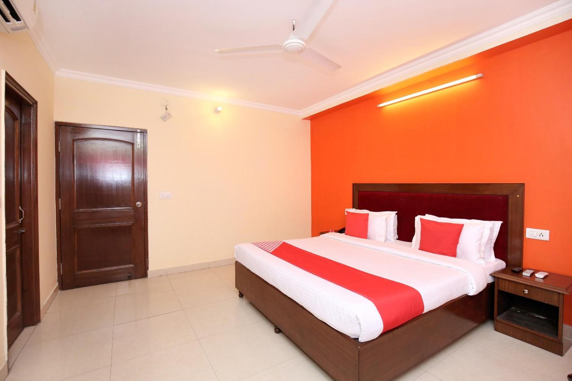 Oyo Hotel Ranvir Prime Jalandhar Exterior photo